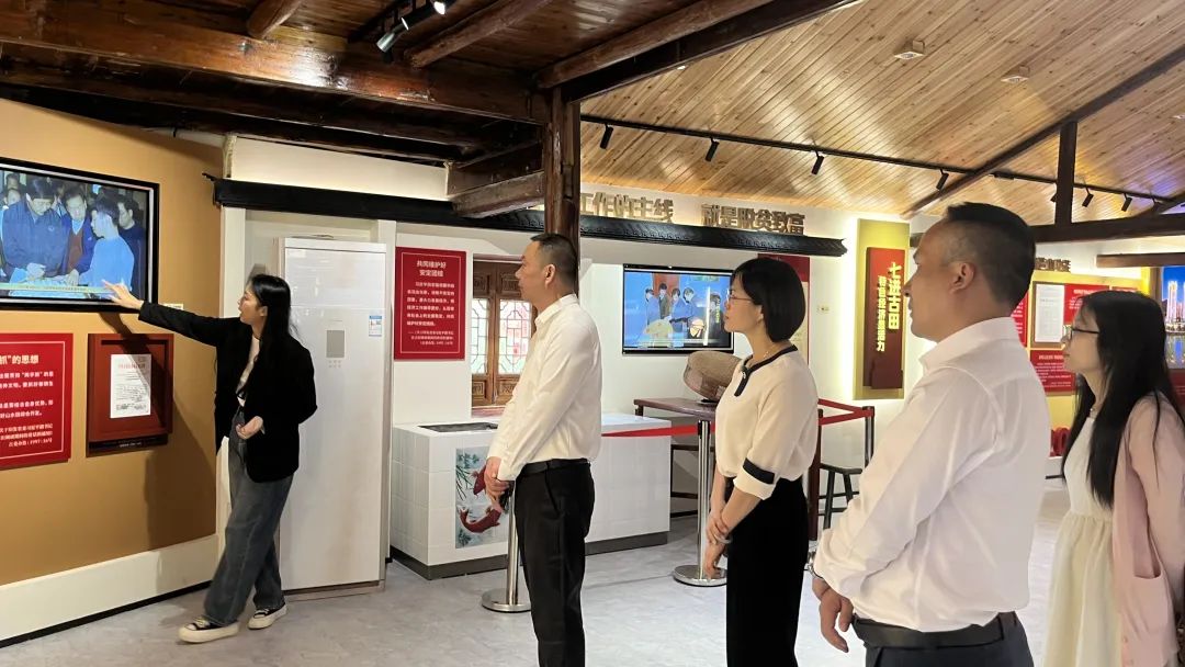 【四下基層】市紅十字會(huì)領(lǐng)導(dǎo)赴古田縣開(kāi)展“四下基層貼民心、感恩奮進(jìn)建新功”實(shí)踐活動(dòng)